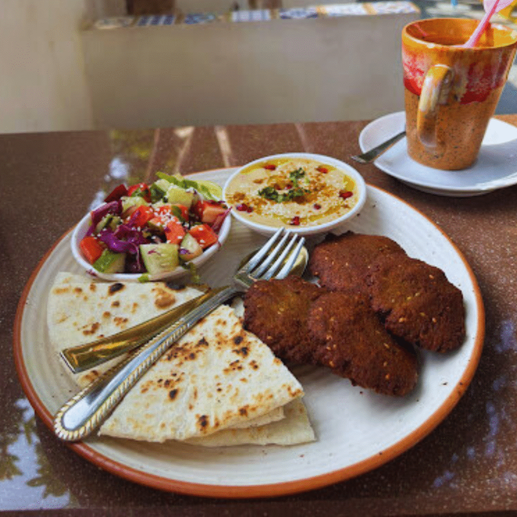 Pano-restaurant-40