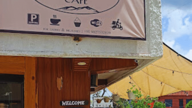 Pano-restaurant-49