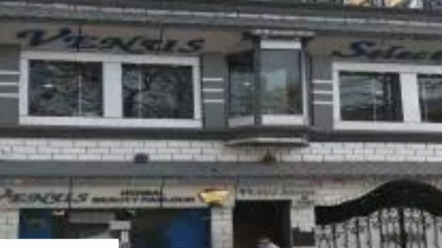 venus-harbalbeauty-parlour