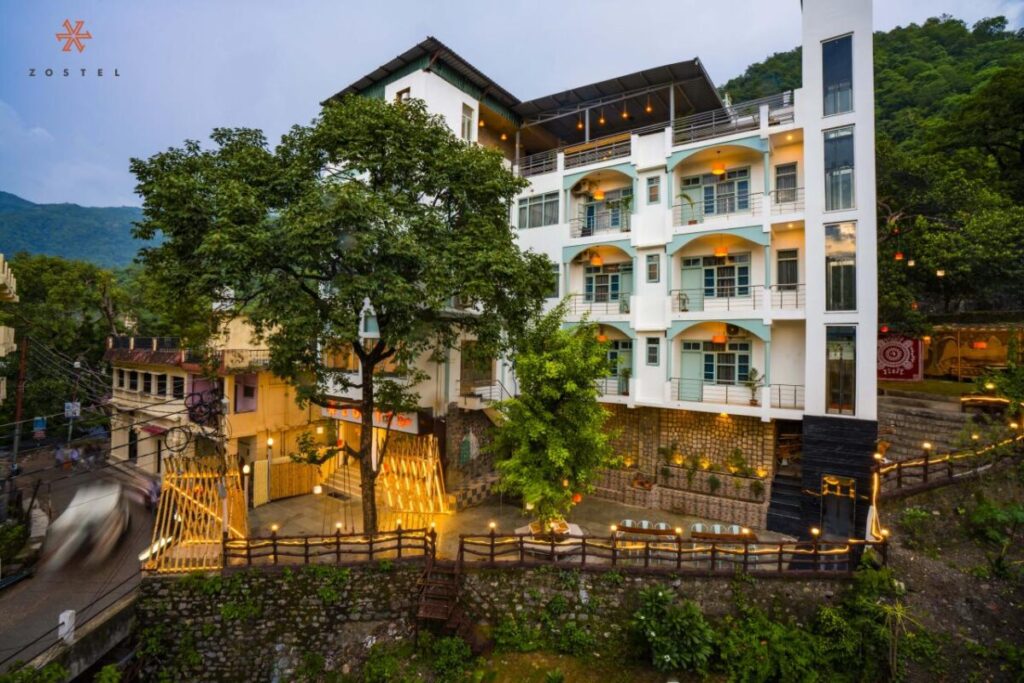 zostel-rishikesh-laxman-jhula-20220801093944-1200×800