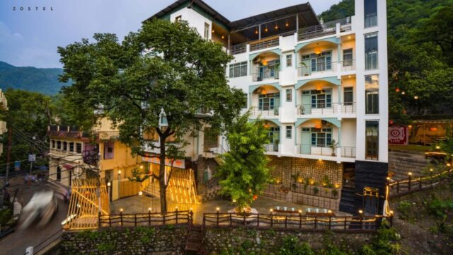 zostel-rishikesh-laxman-jhula-20220801093944-1200×800