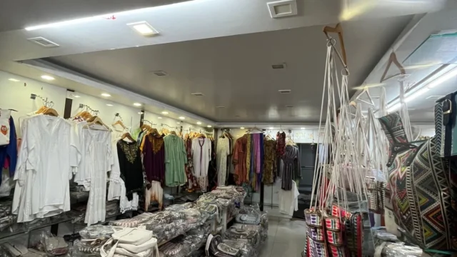 Orgenic-Store-Swagashram-Rishikesh-UK