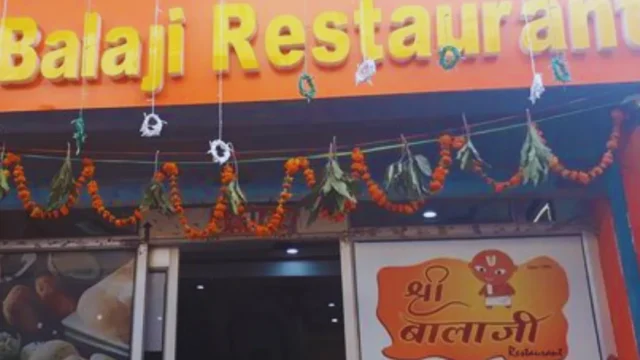 Pano-restaurant-17