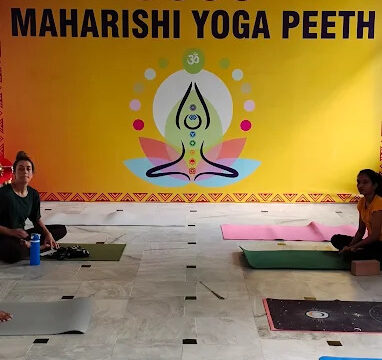 Maharishi Yoga Peeth – 200 Hour Yoga Teacher Training in Rishikesh, India