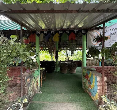 Tarang Yoga Ashram Tarang Yoga School – Best Yoga Retreat in Rishikesh Yoga Teacher Training Course YTTC in Rishikesh India